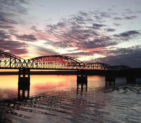A Bridge View Inn Chamberlain Luaran gambar